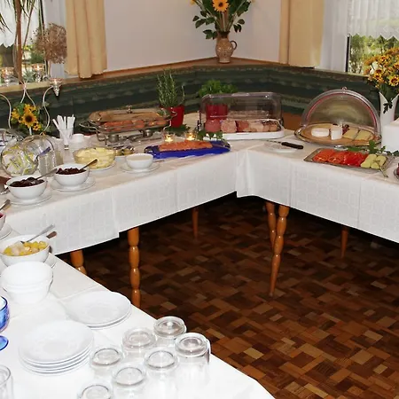 Garni Zu Melchendorf 3* Érfurt